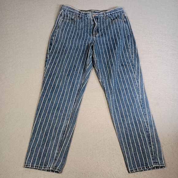 American Eagle Women's Size 10 Blue White Striped High-Rise 32x27 Mom Jeans - Picture 1 of 12
